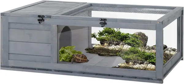 Schildkrötenhaus aus Holz mit Haupthäusern für